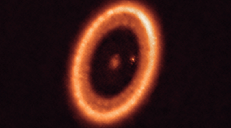 Snapshot: ALMA spots moon-forming disk around distant exoplanet
